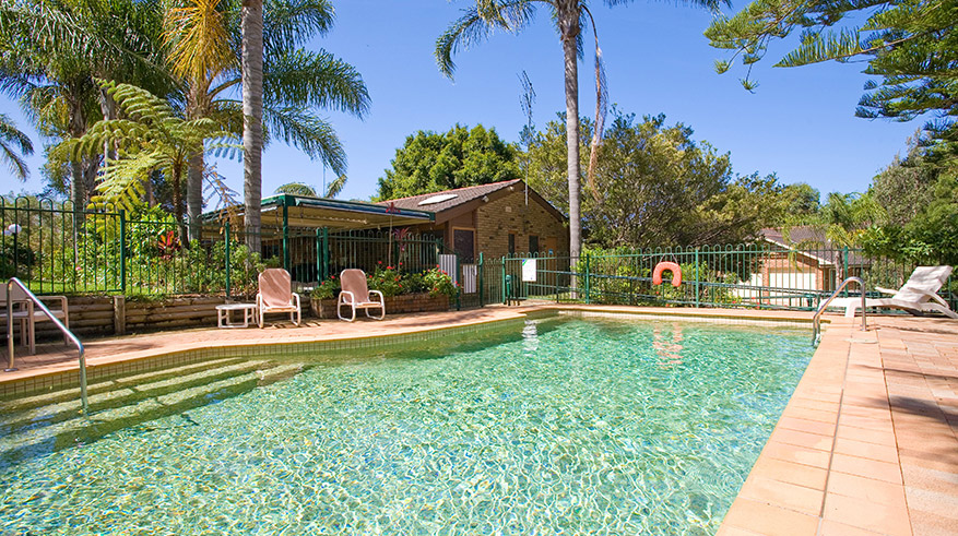 Pool at Willandra Bungalows