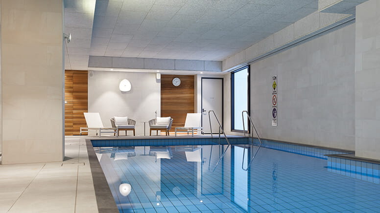 The Grace Albert Park Lake, indoor pool