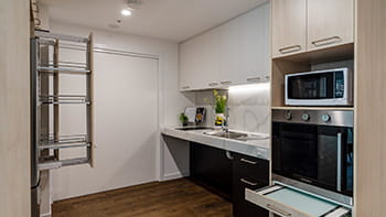 A picture of a white kitchen